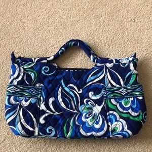 Small Vera Bradley hand bag